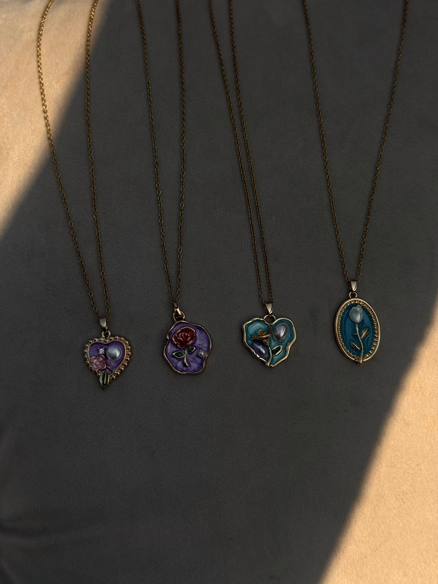 C194 NECKLACE