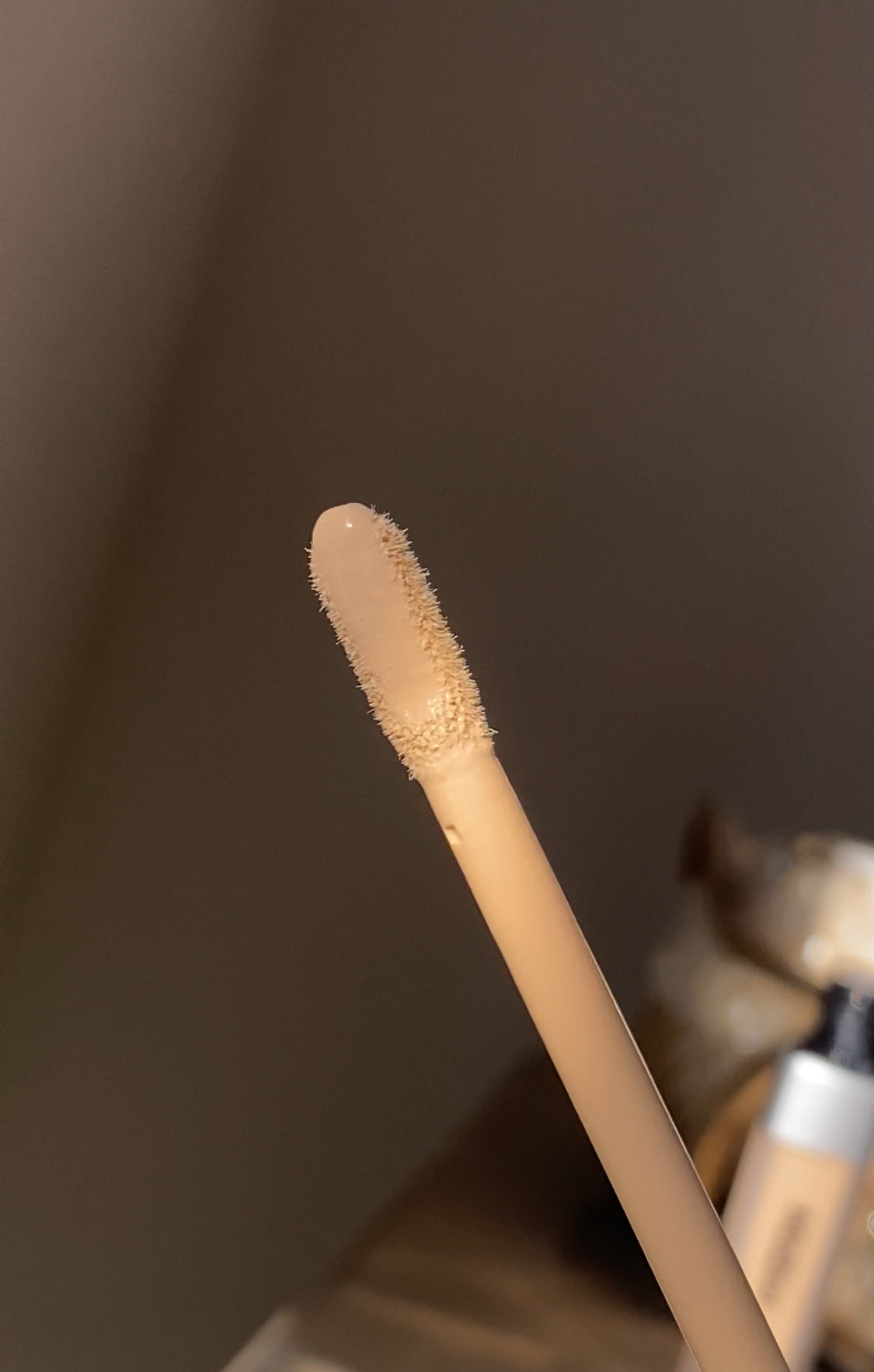 D MISTINE IVORY SUPER FAIR CONCEALER