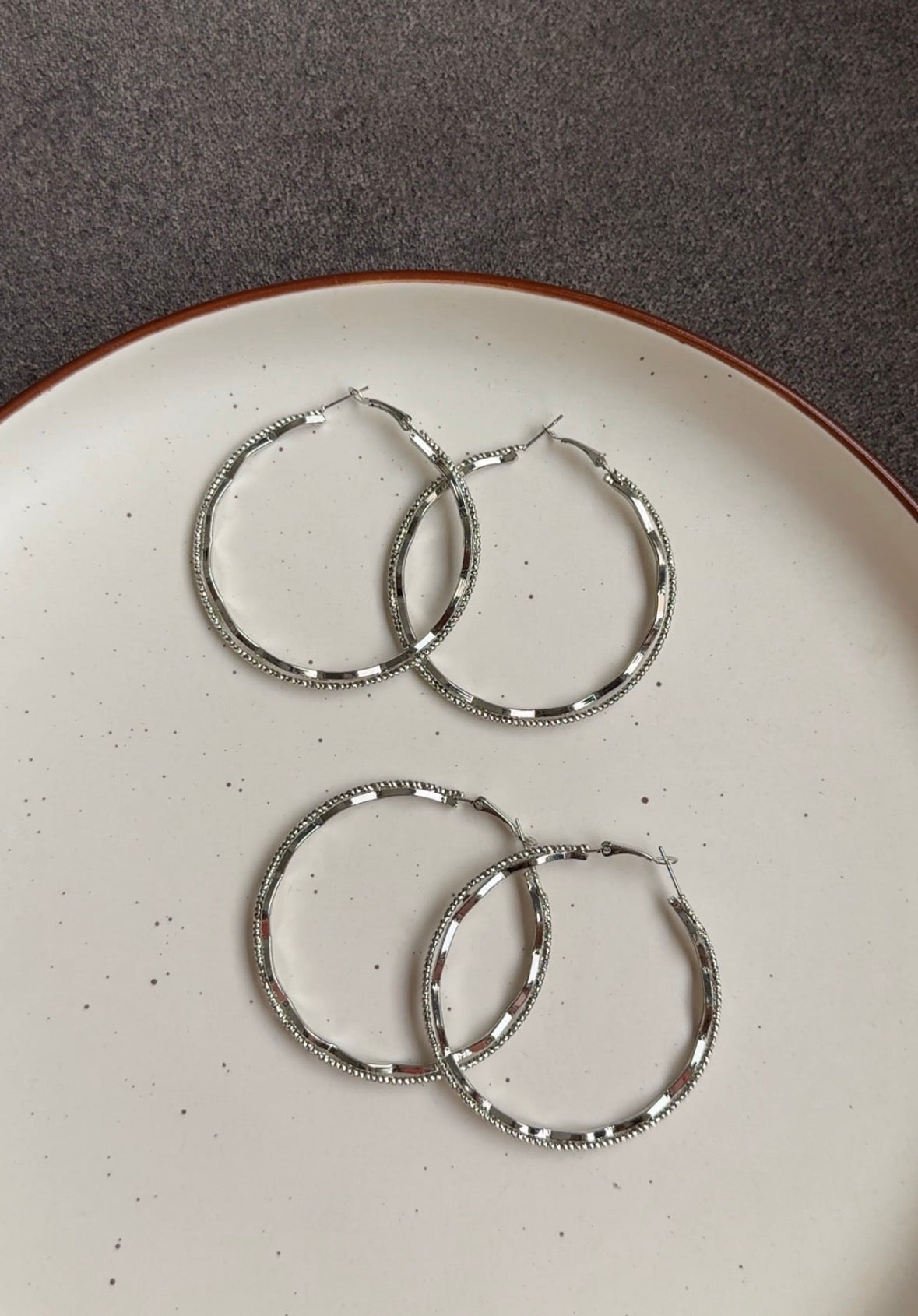 E259 EARRINGS