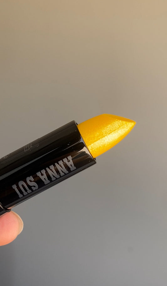 (E) 850 ANNA SUI LIPSTICK