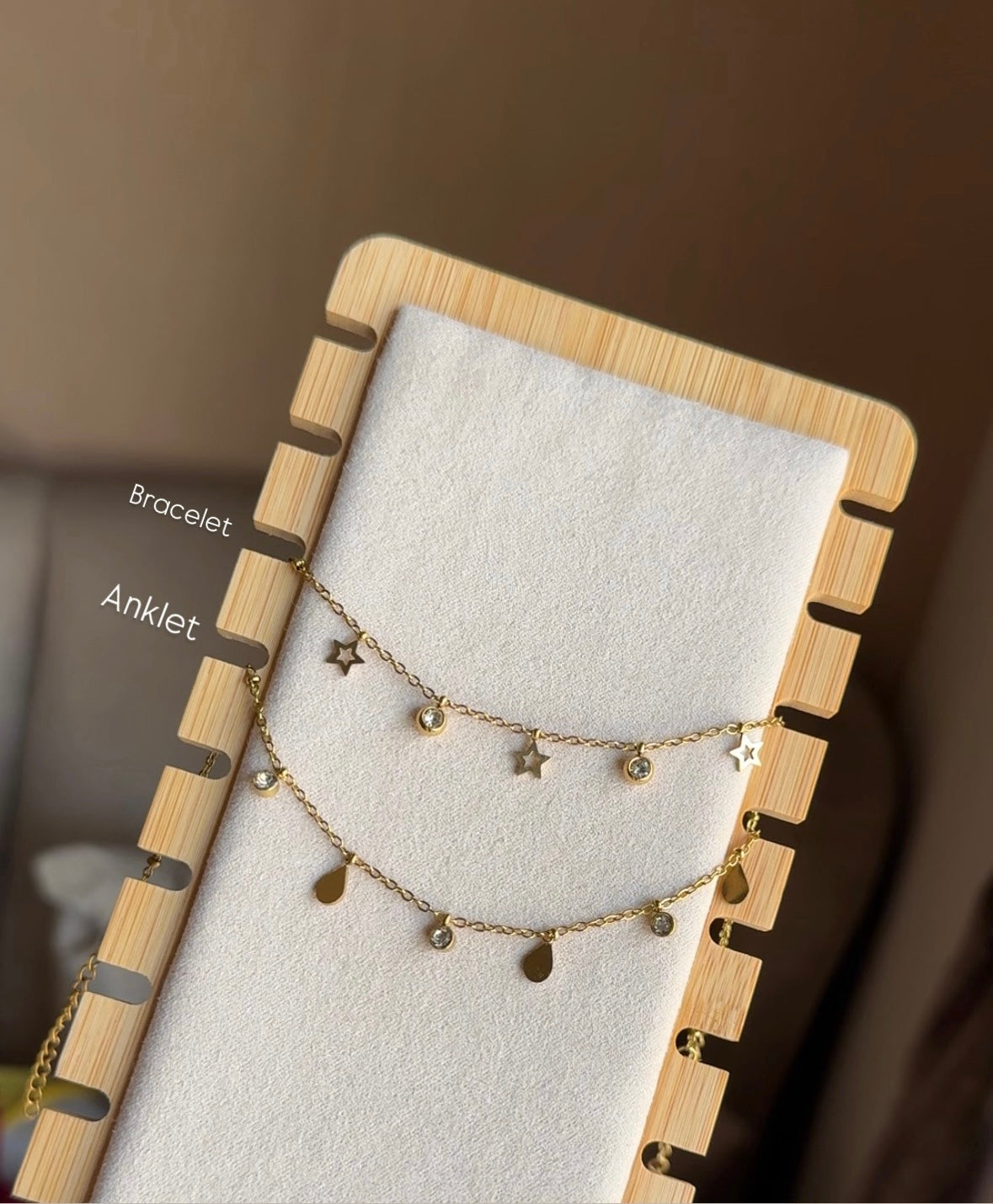 E203 BRACELET AND ANKLET