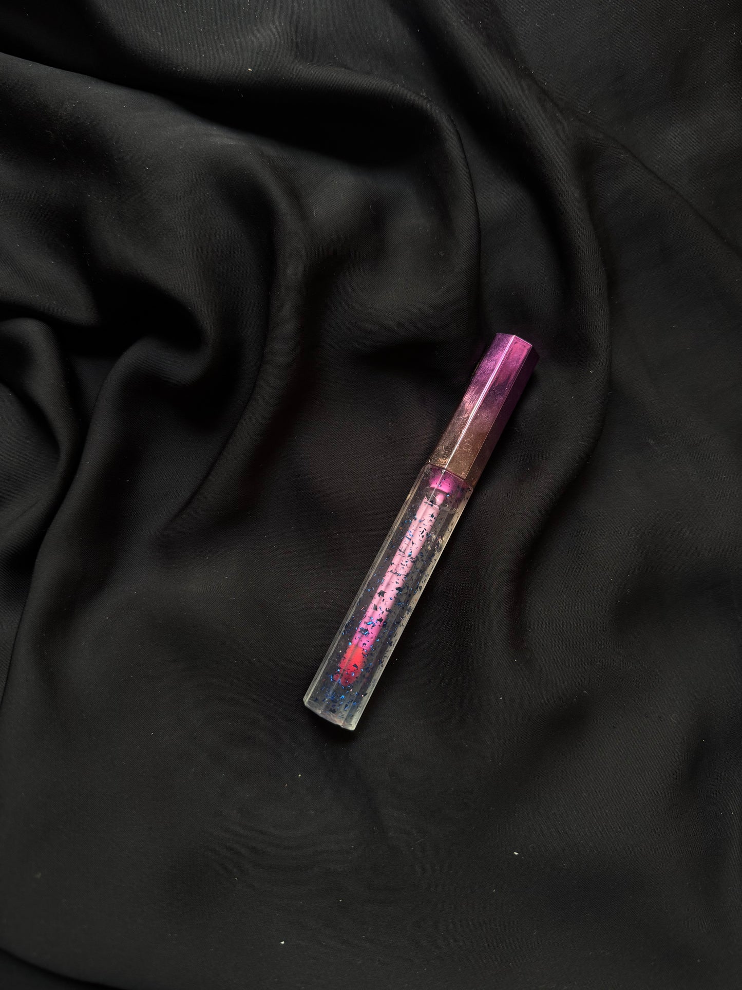 D41 COLOR CHANGING LIP OIL