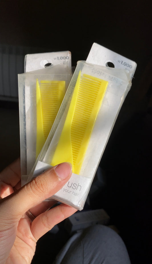 YELLOW COMB