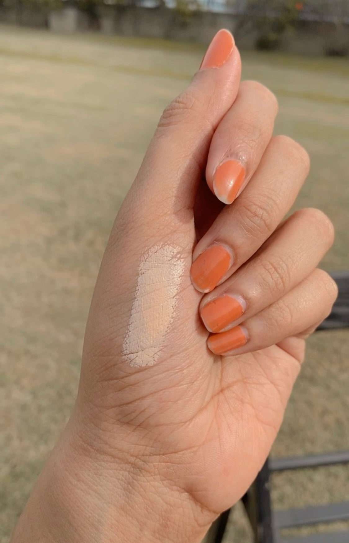 AINUO PINK STONE CREAM FOUNDATION