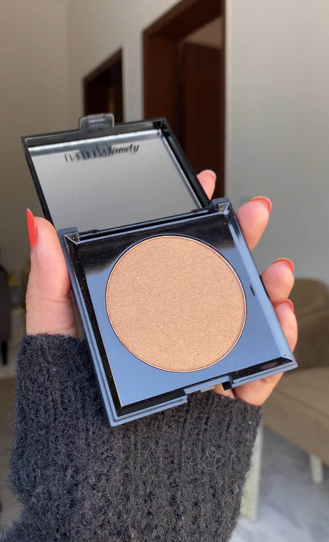 SILHOUETTE BRONZER / HIGHLIGHTER BY NAMUDA BEAUTY