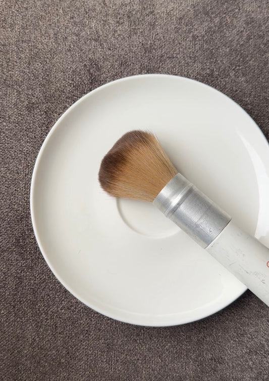 E18 BRUSH