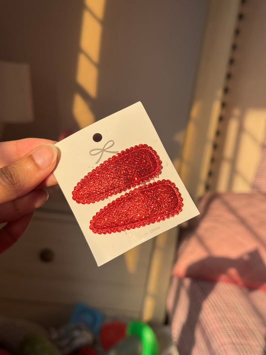 D113 GLITTER HAIR PIN PAIR