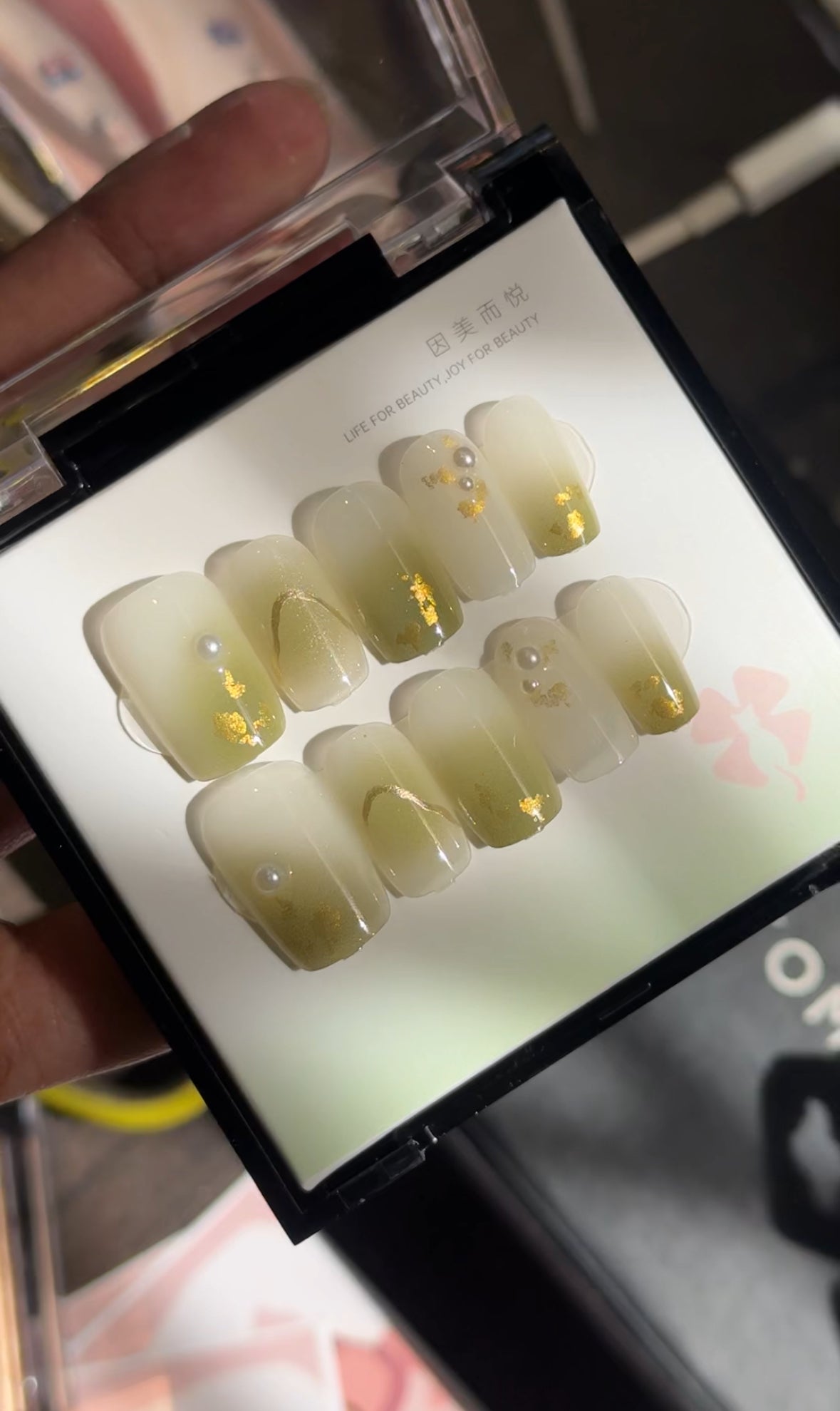 C301 EXCLUSIVE NAIL SET (24 PIECES)