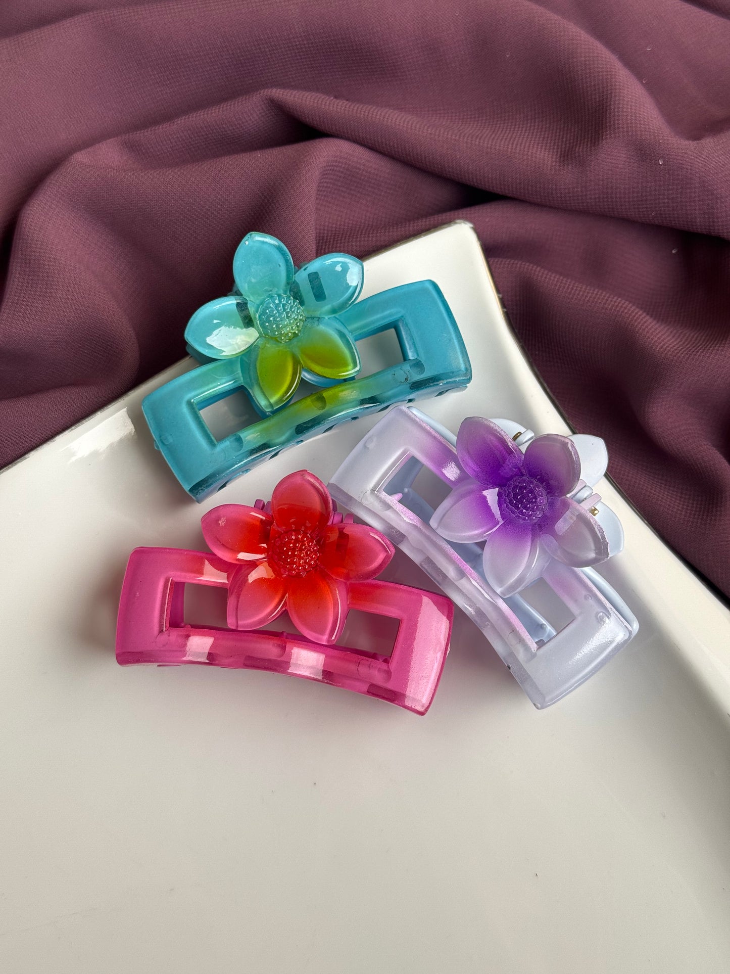 FLOWER RECTANGLE HAIR CLAWS