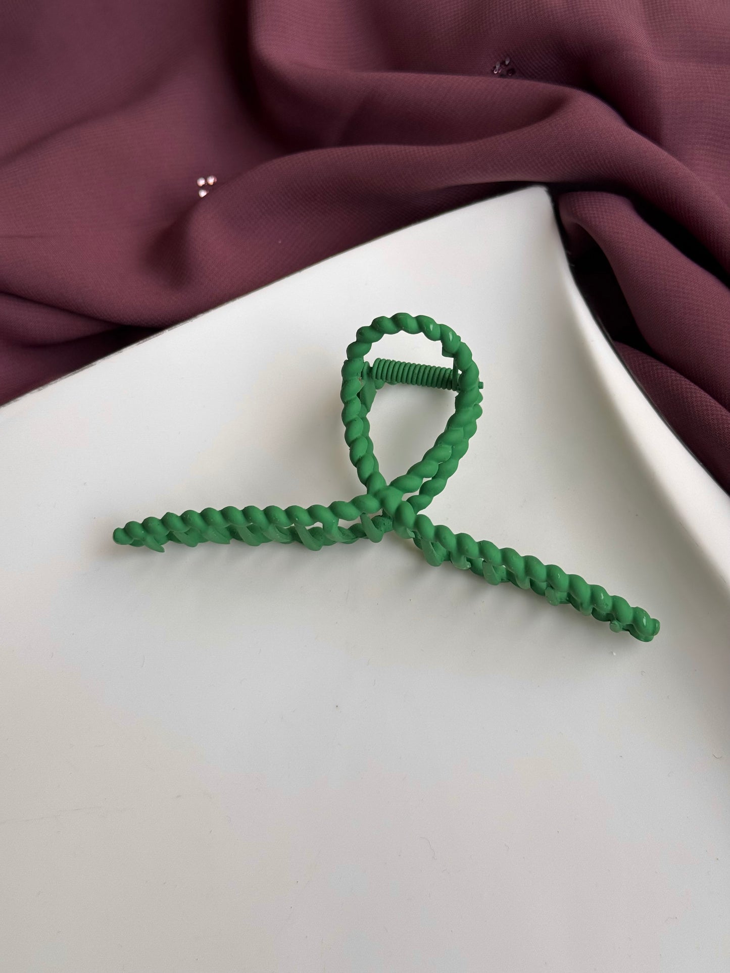 A42 METAL HAIR CLAW