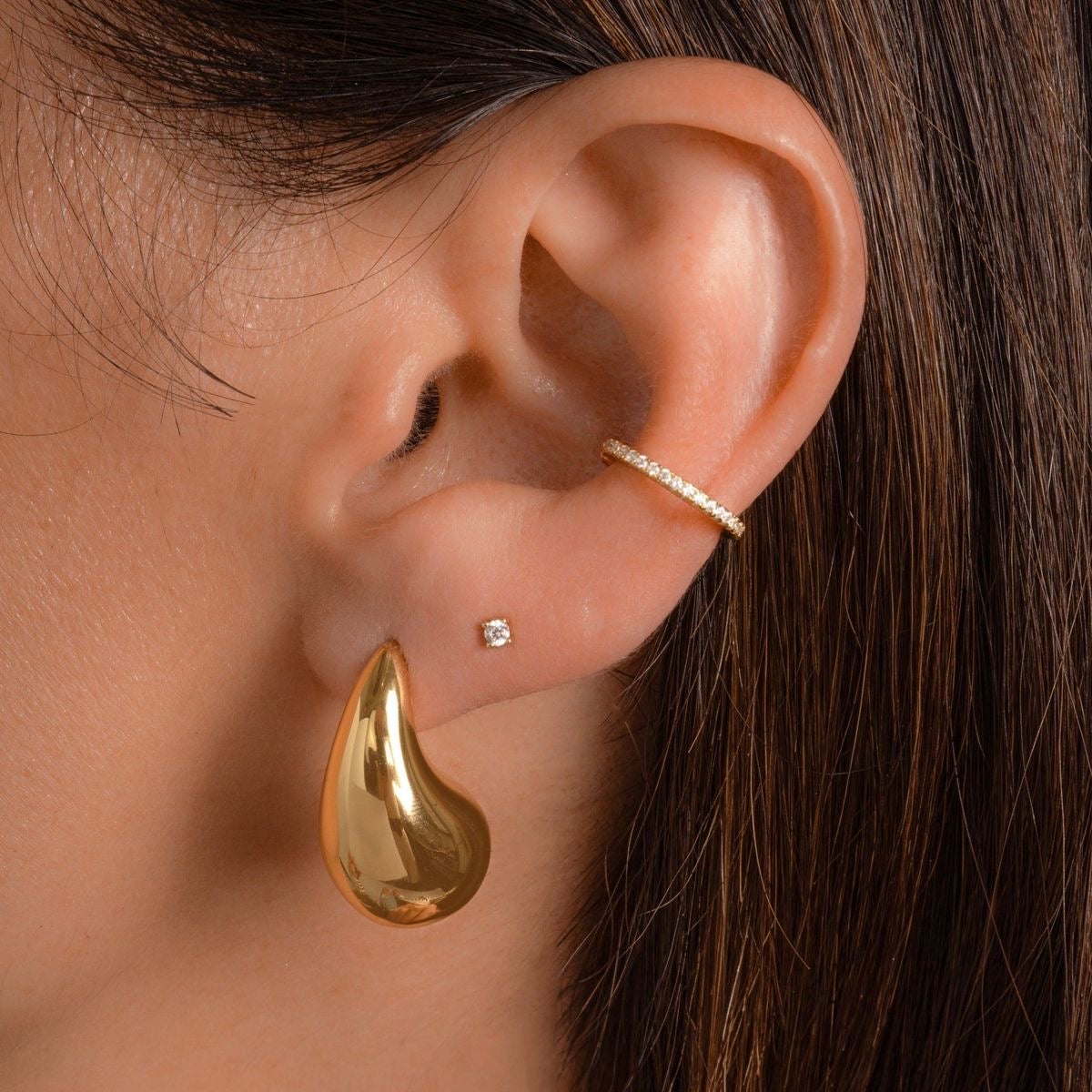 GOLDEN TEAR DROP EAR STUDS / EARRINGS