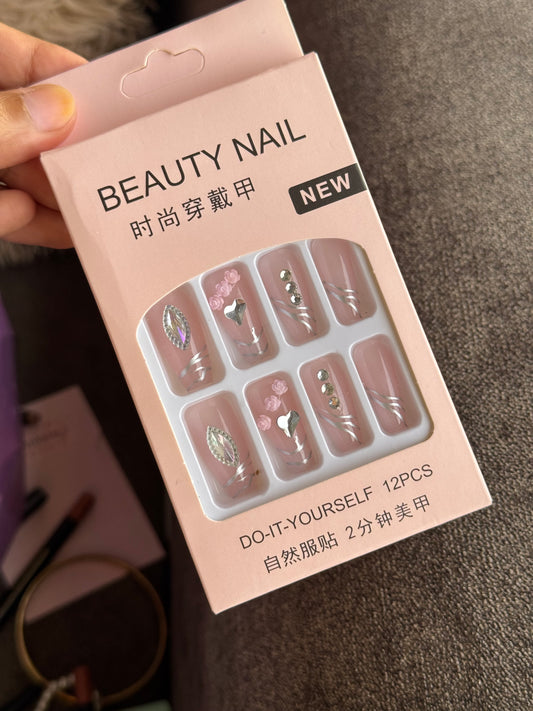B29 NAIL SET WITH STICKER PACK (12 NAILS)