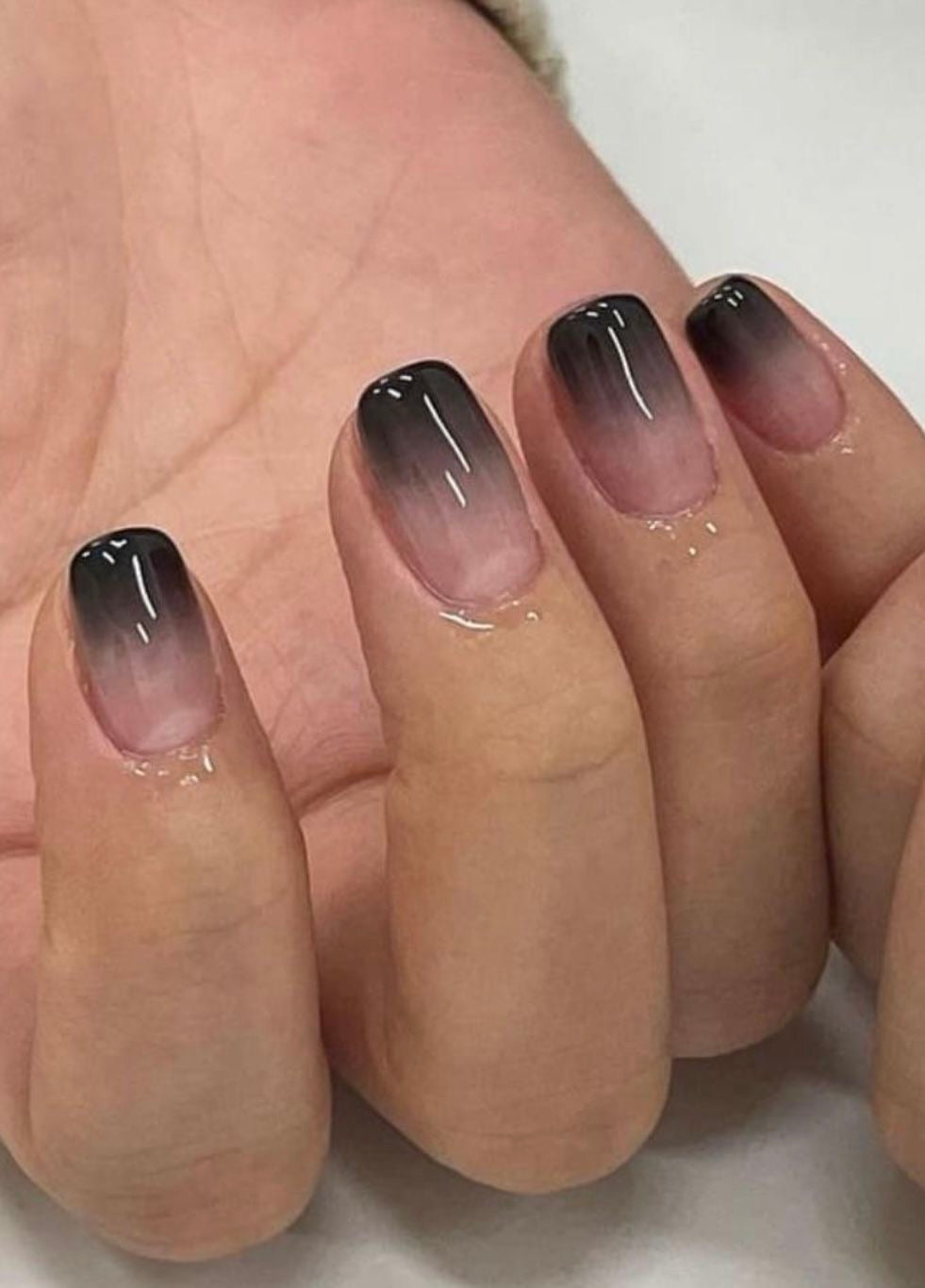 BLACK KOREAN STYLE NAIL COLOR