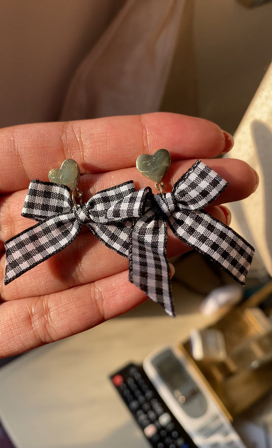 F112 BOW EARRINGS