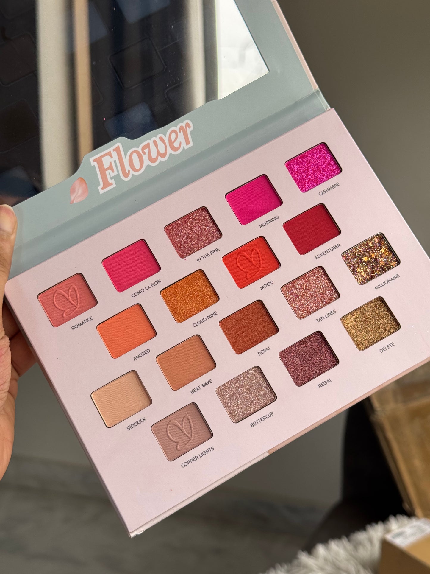 ANYELUZ EYESHADOW PALETTE