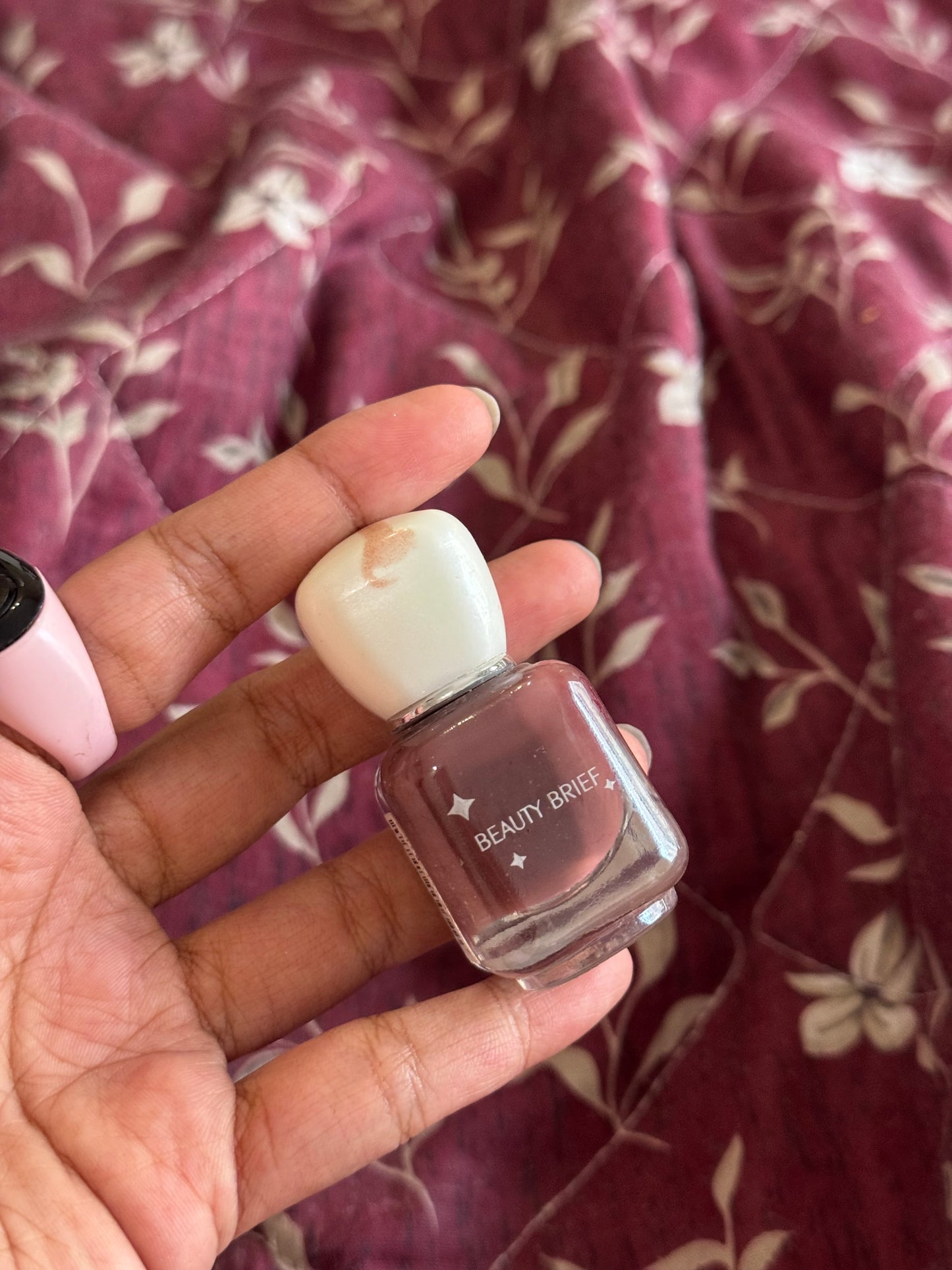 04 BEAUTY BRIEF NAIL COLOR