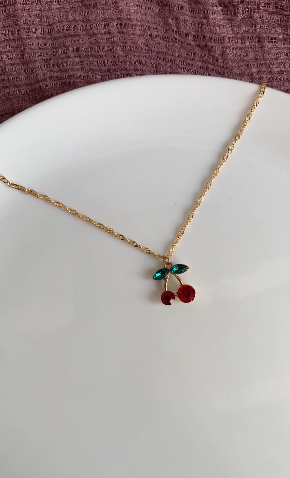 F31 RED CHERRY NECKLACE PENDANT