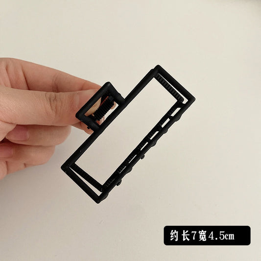 B104 LARGE METAL HAIR CLAW