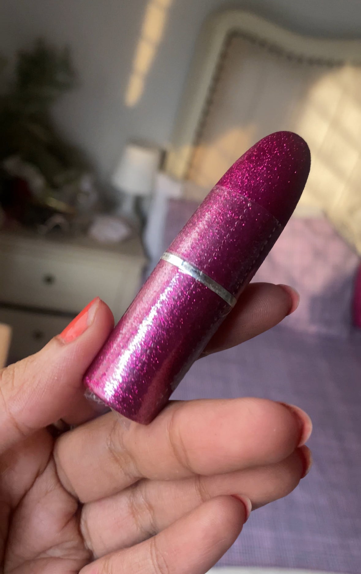 F158 W7 LIPSTICK