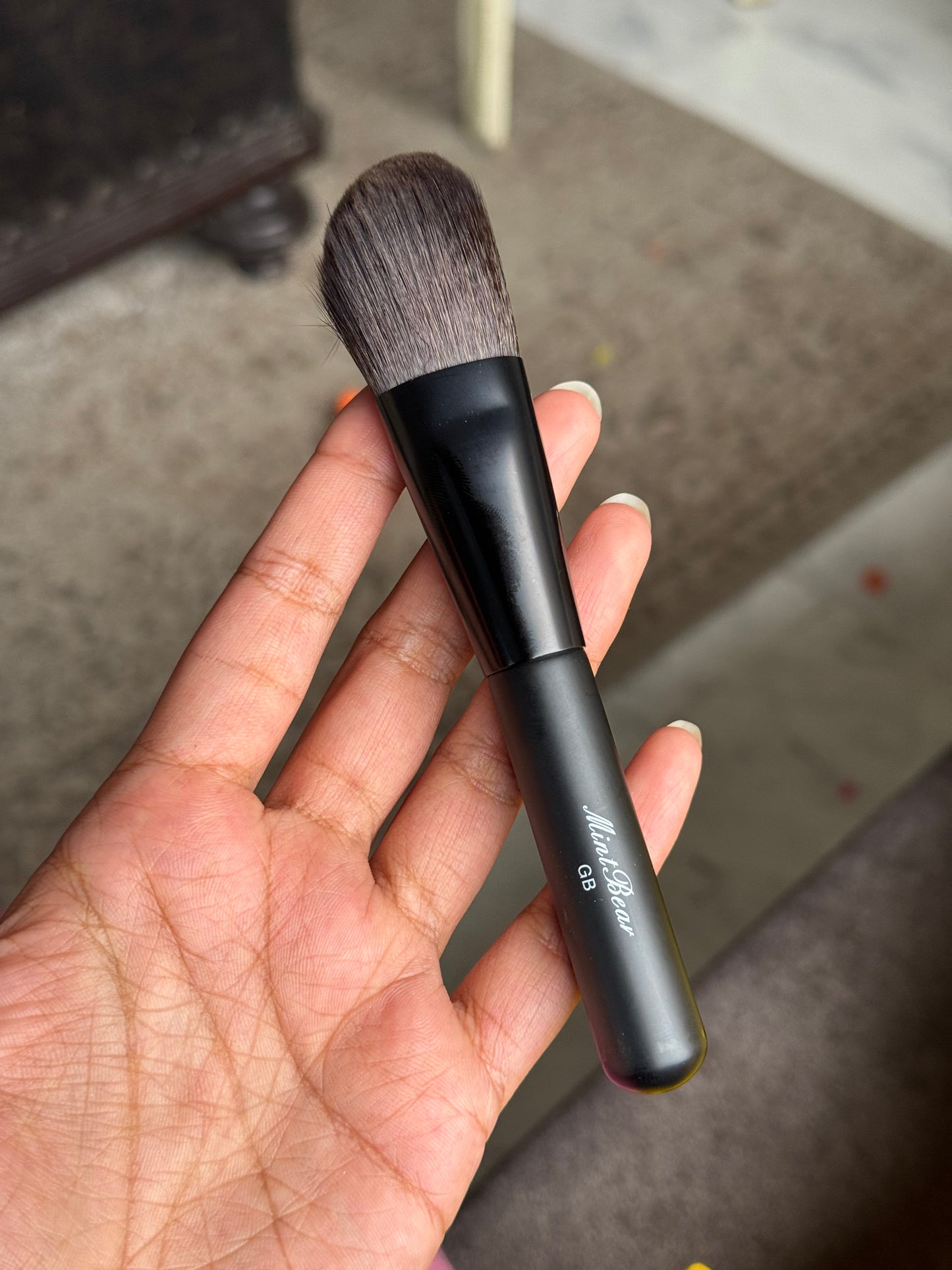 MINT BEAR BLUSH BRUSH