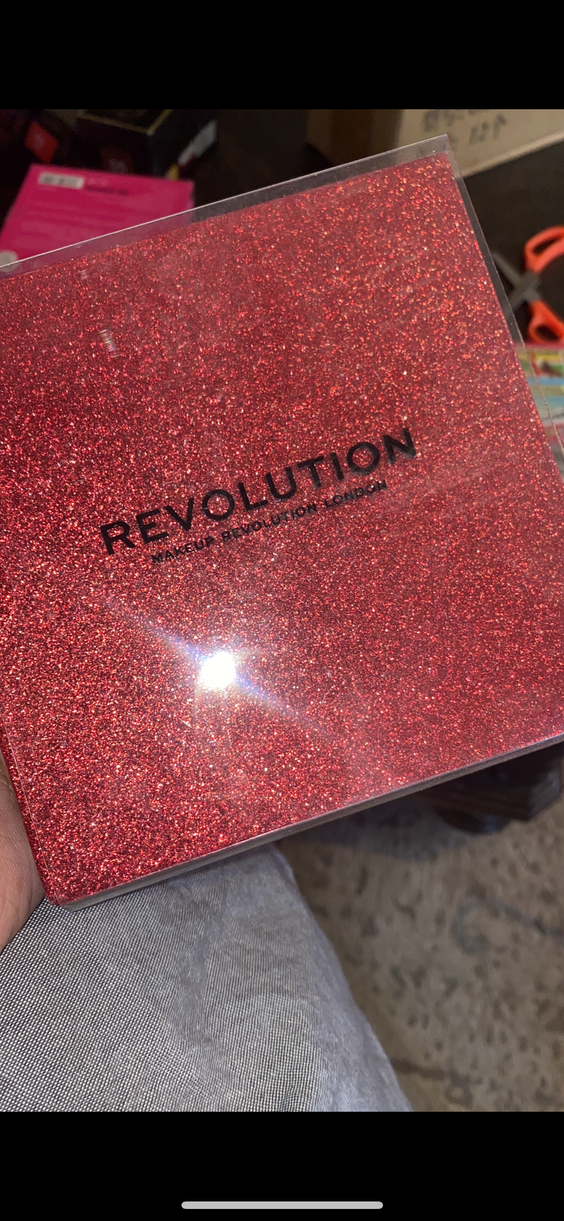 MAKEUP REVOLUTION LONDON GLITTER EYESHADOW PALETTE