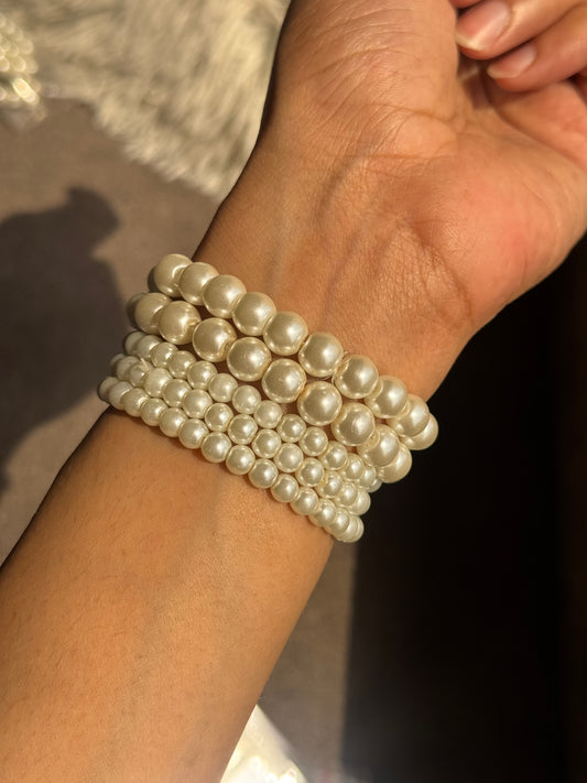 LUXURY PEARL BRACELET SET
