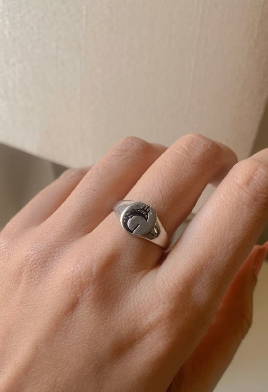 BB02 SIGNET RING