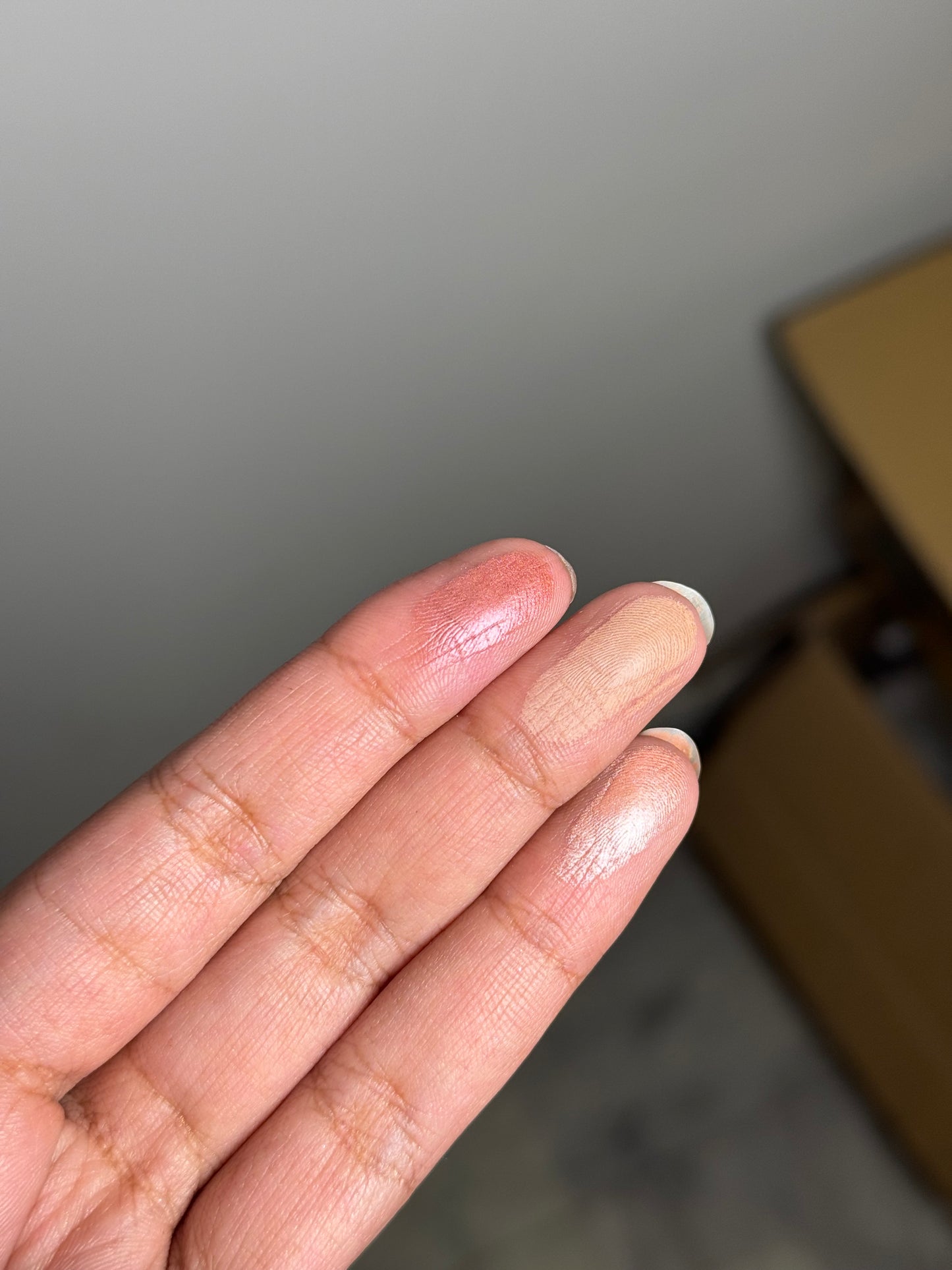 02 DELUXE EYESHADOW PALETTE