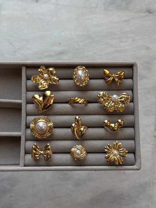 D28 GOLDEN STAINLESS STEEL RINGS