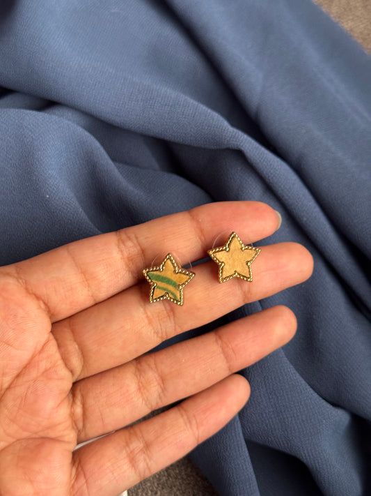A150 STAR STUDS