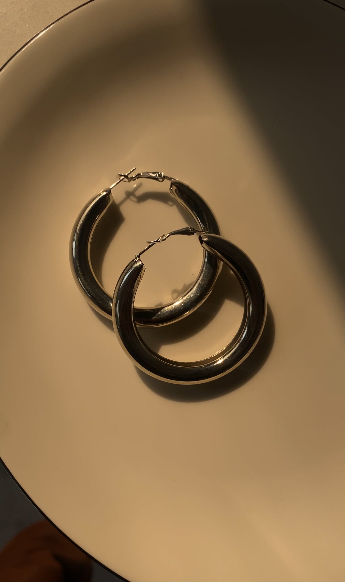 SILVER PIPE HOLLOW HOOPS CYLINDER JEWELLERY PRODUCT