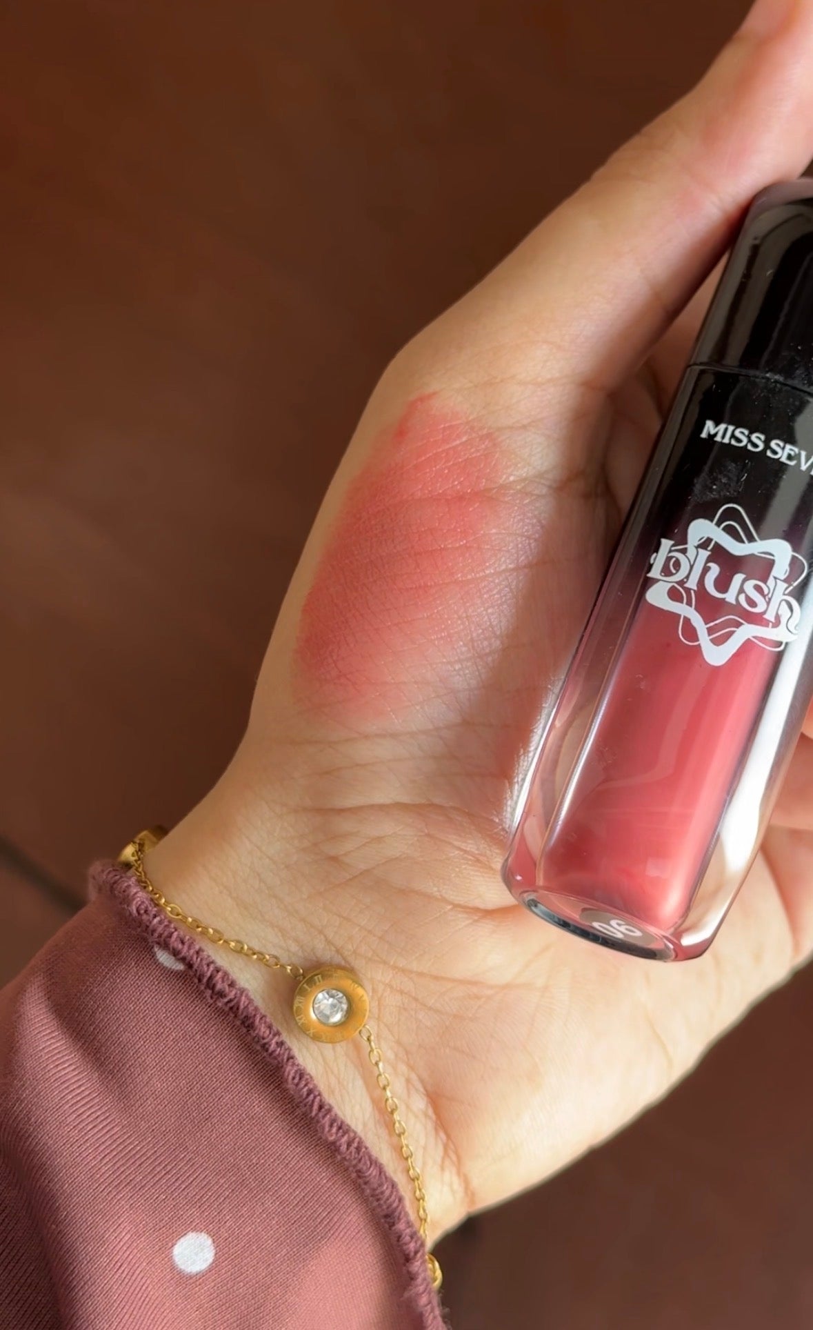 06 LIQUID BLUSH
