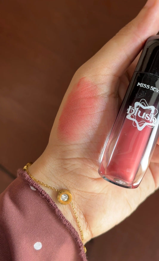 06 LIQUID BLUSH