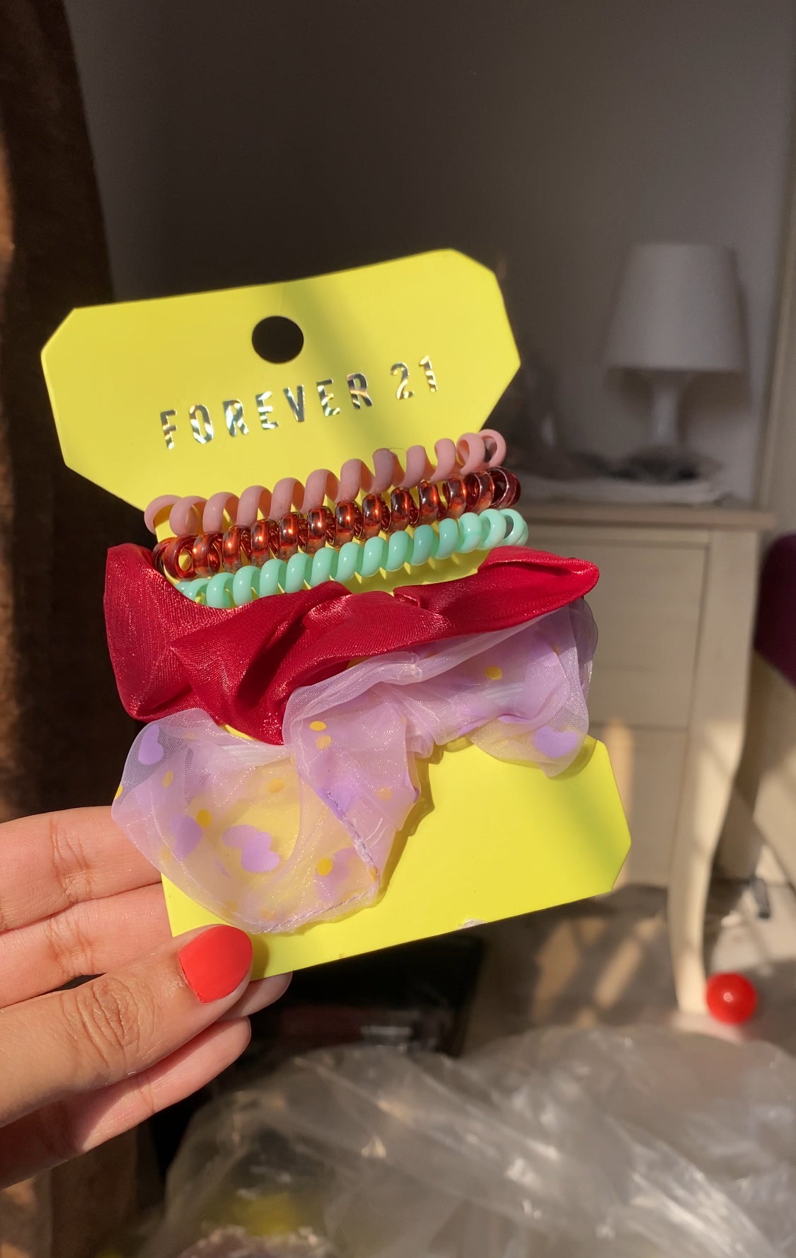 A19 FOREVER 21 SCRUNCHIE SET