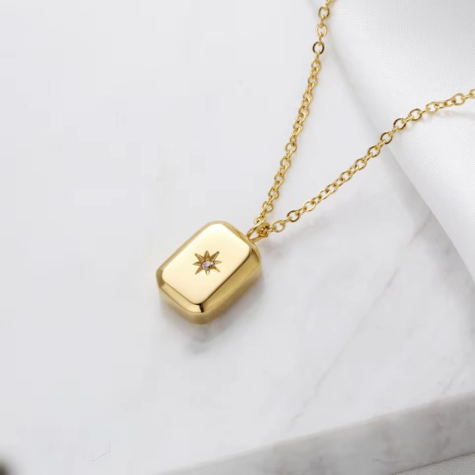 E55 NECKLACE