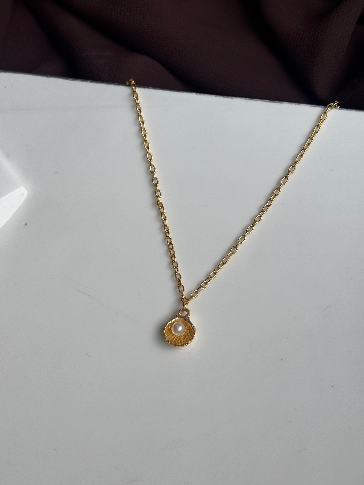 Z9 SHELL NECKLACE