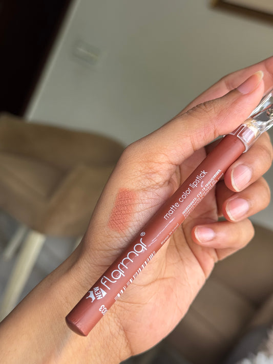 NO 3 FLORMAR LIP LINER
