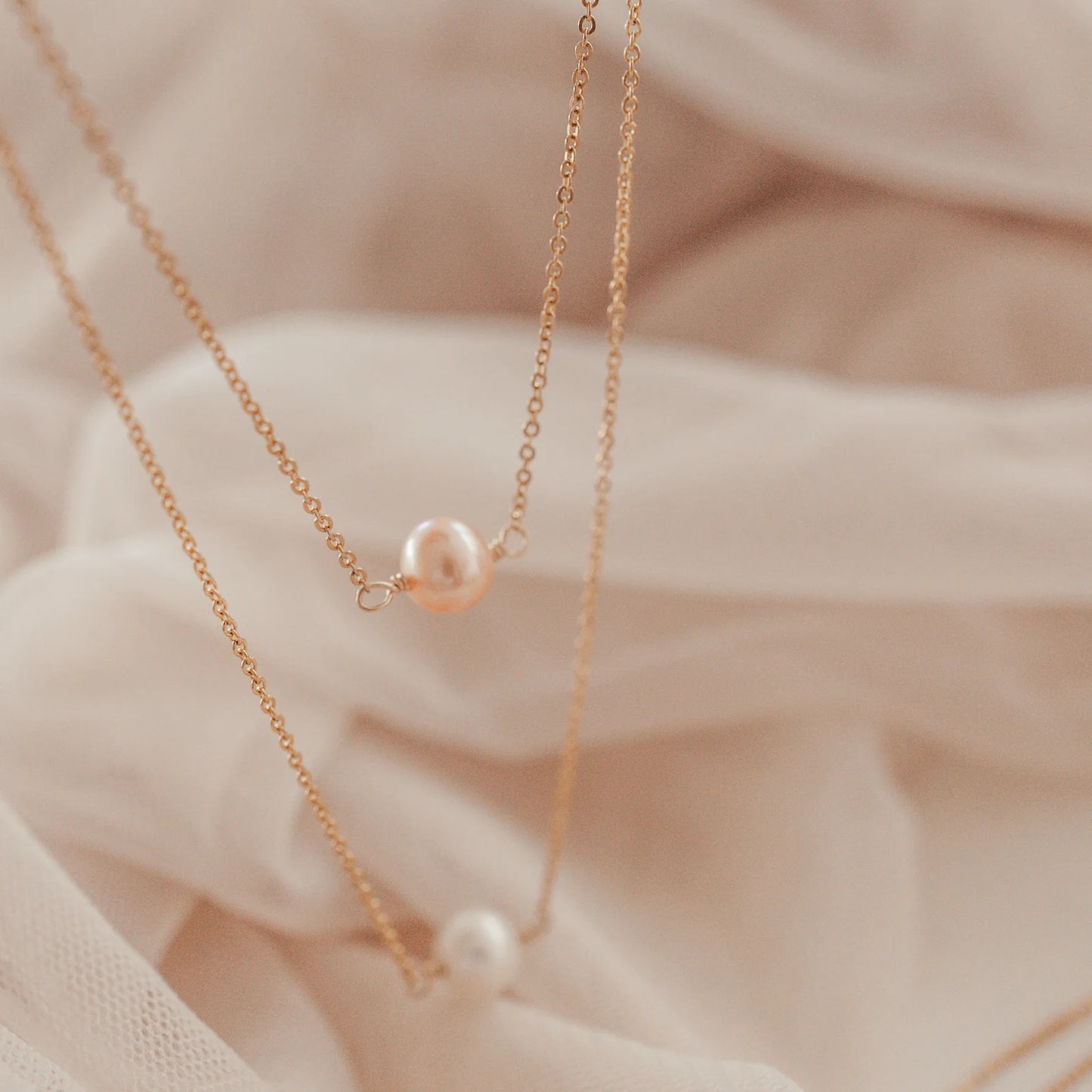 D8 DOUBLE LAYERED PEARL NECKLACE