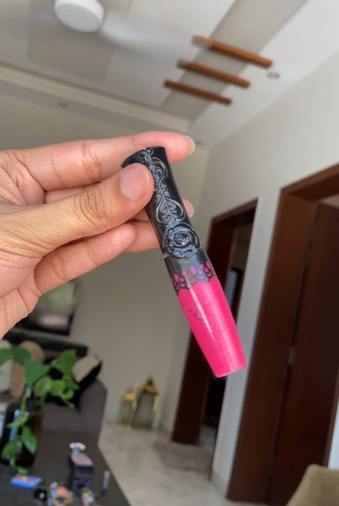 351 ANNA SUI LIPGLOSS