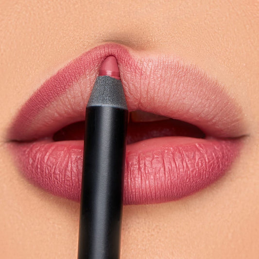 01 MAX STUDIO LIP LINER