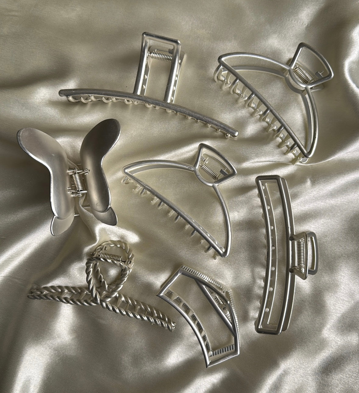 E30 METAL HAIR CLAWS
