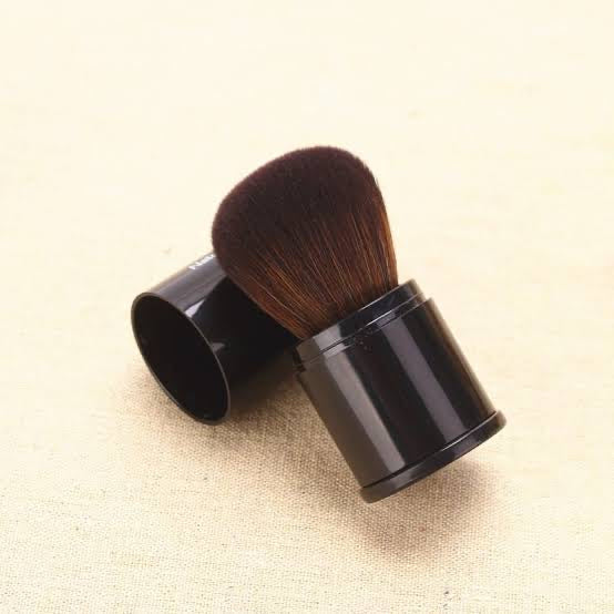 MINT BEAR BLACK KABUKI BRUSH