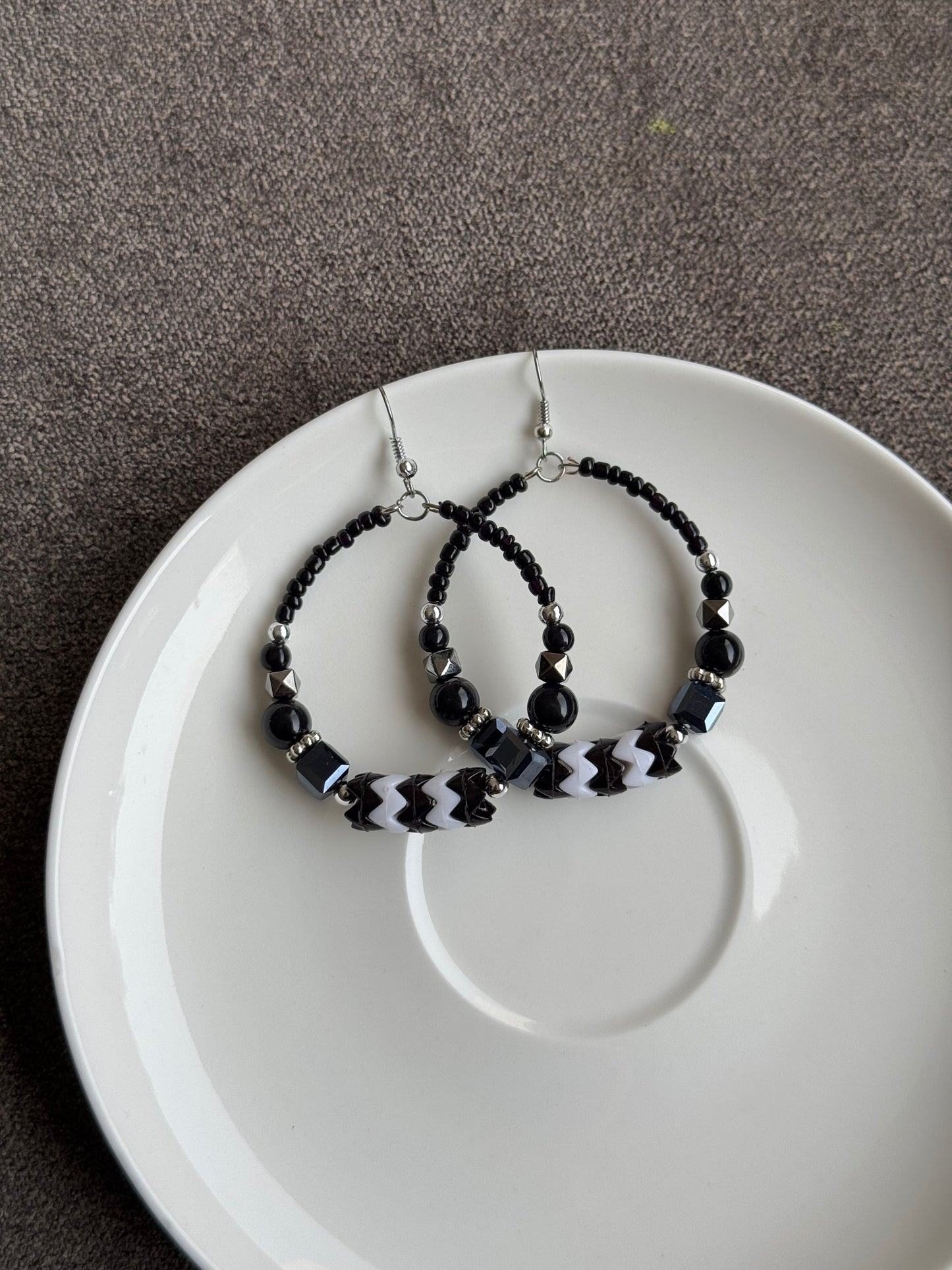 A166 EARRINGS