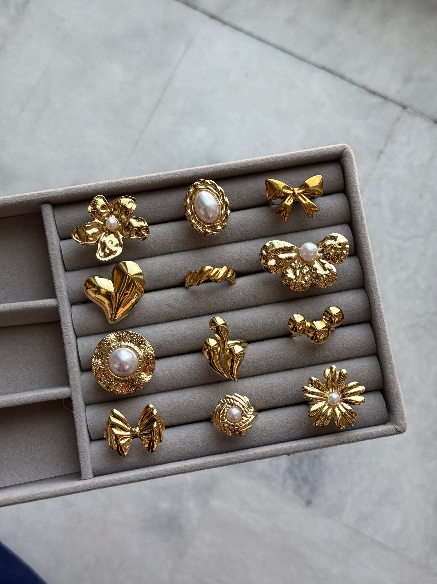D28 GOLDEN STAINLESS STEEL RINGS