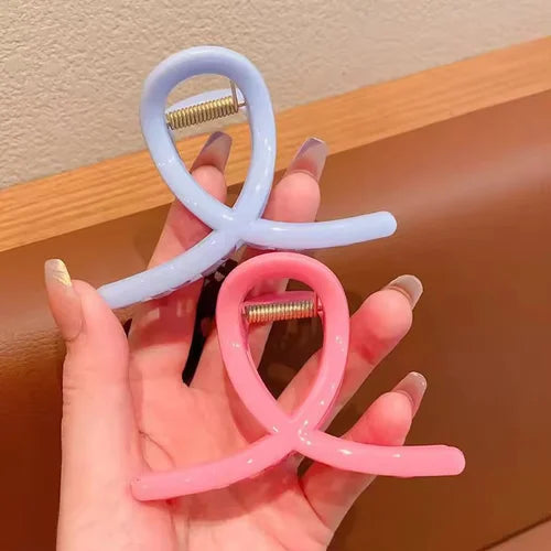 E90 ACRYLIC HAIR CLAW