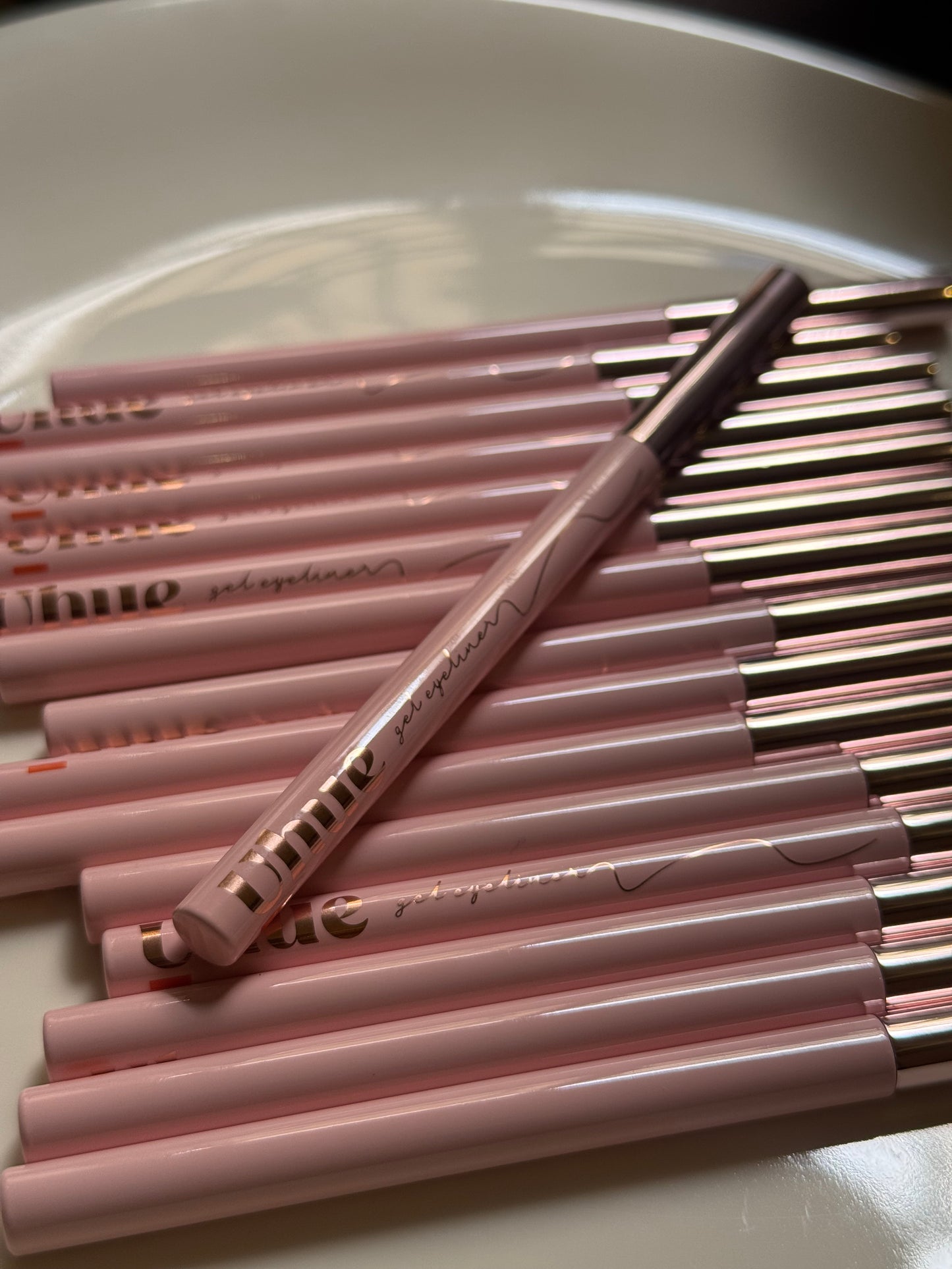 UHUE LIP LINER
