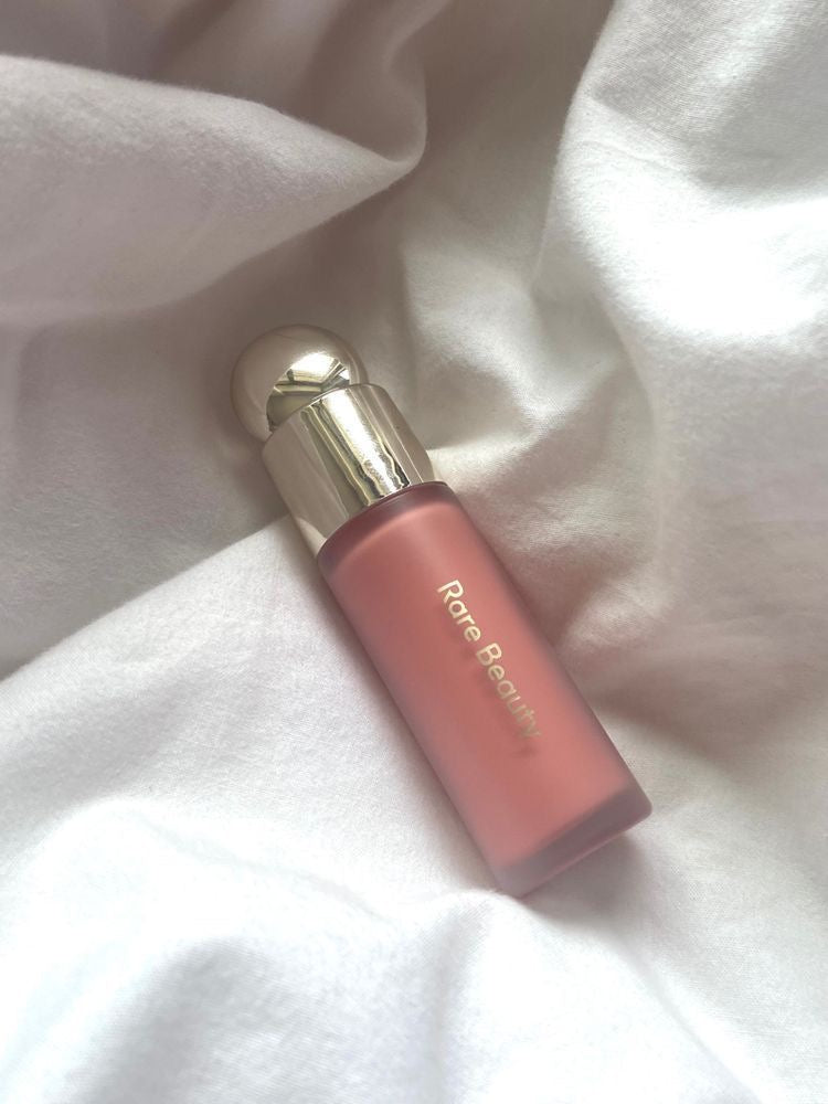 RARE BEAUTY BLUSH IN SAHDE BLISS