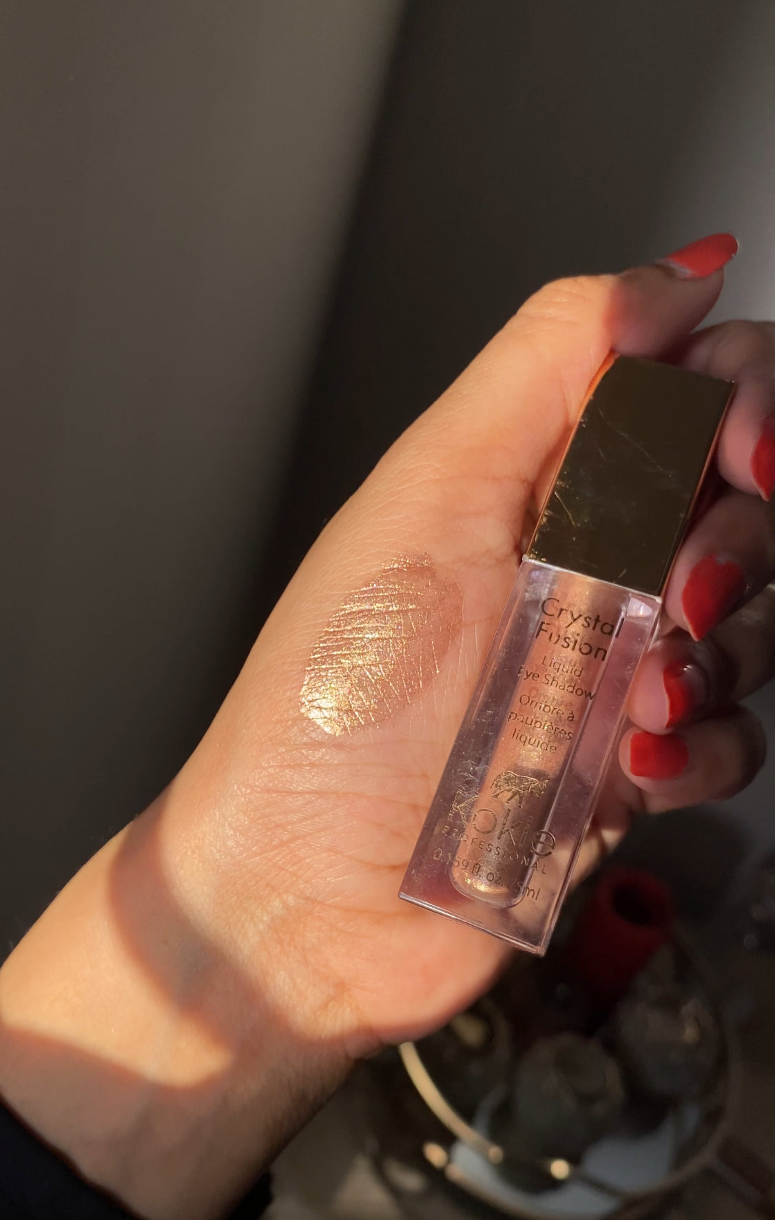 (D) POLARIS KOKIE CRYSTAL FUSION LIQUID GLITTER EYESHADOW