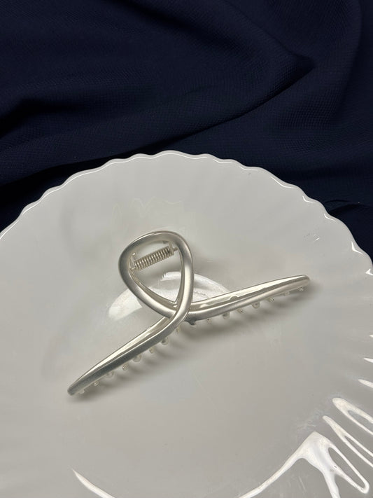 A76 METAL HAIR CLAW