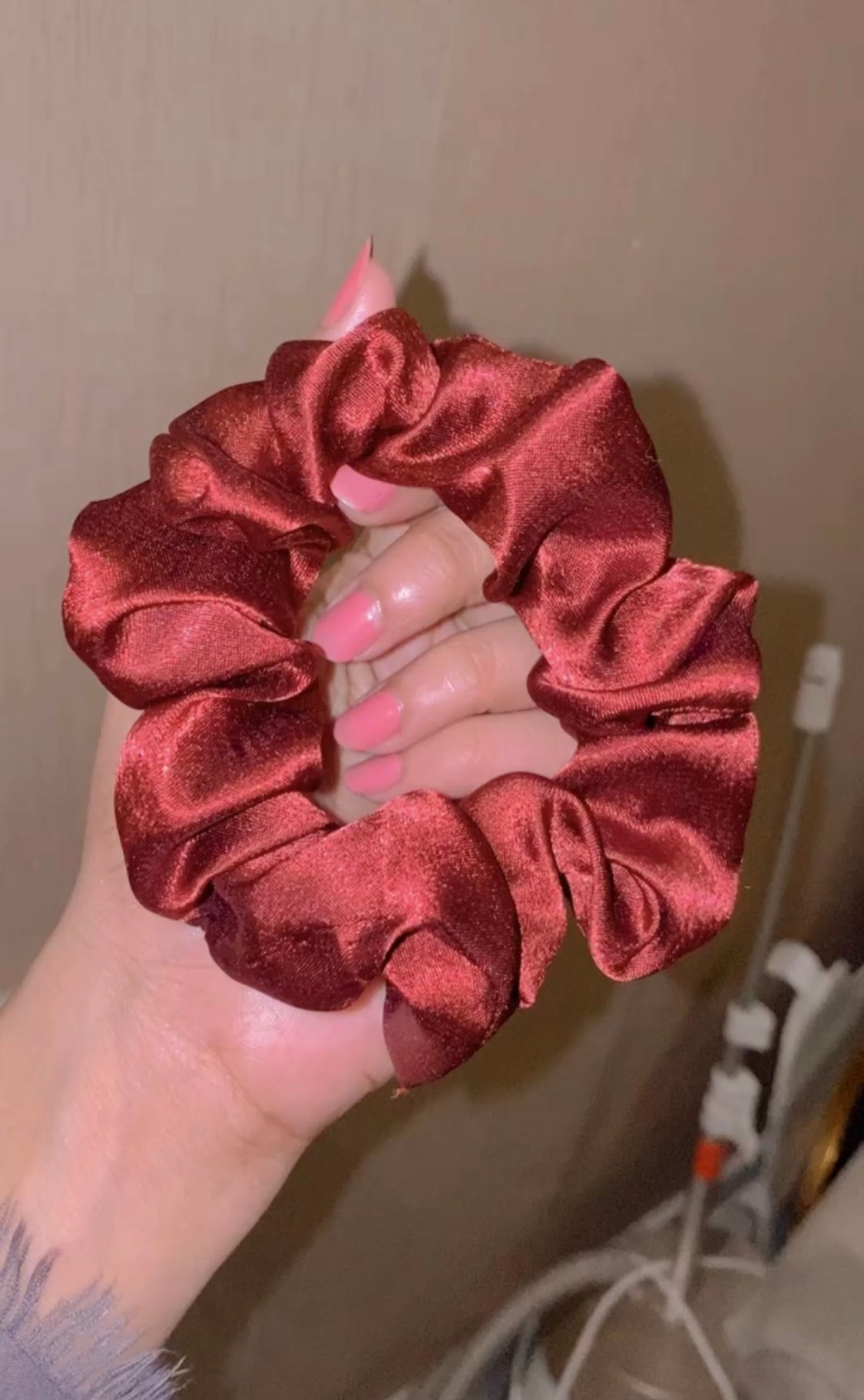 BB BURNT UMBER SILK SCRUNCHIE